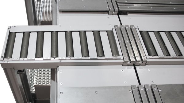Behringer vertical bandsaw LPS40-120-3 with liftable roller conveyor segments for positioning the material